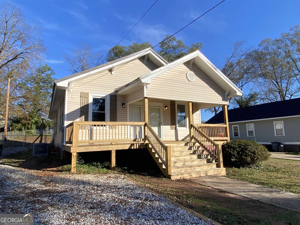 607 S Lee St in Lagrange, GA - Building Photo