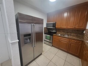 1275 W 35th St-Unit -29B in Hialeah, FL - Foto de edificio - Building Photo