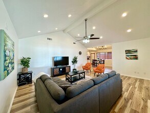 6427 Valley View St in Joshua Tree, CA - Building Photo - Building Photo