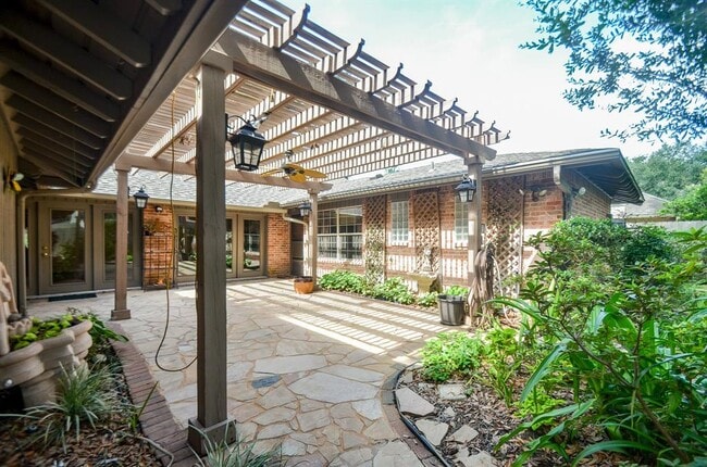 3015 Bainbridge Ct in Sugar Land, TX - Building Photo - Building Photo