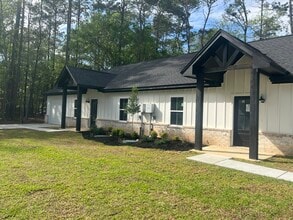 8365 Crosswind, Unit 1 in Lumberton, TX - Building Photo - Building Photo