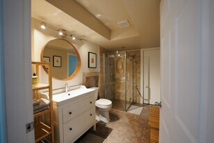 11792-1237A 237a St in Maple Ridge, BC - Building Photo