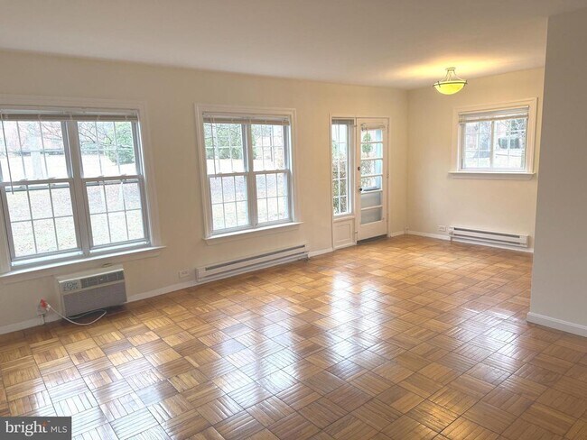 3314 Coryell Ln in Alexandria, VA - Building Photo - Building Photo