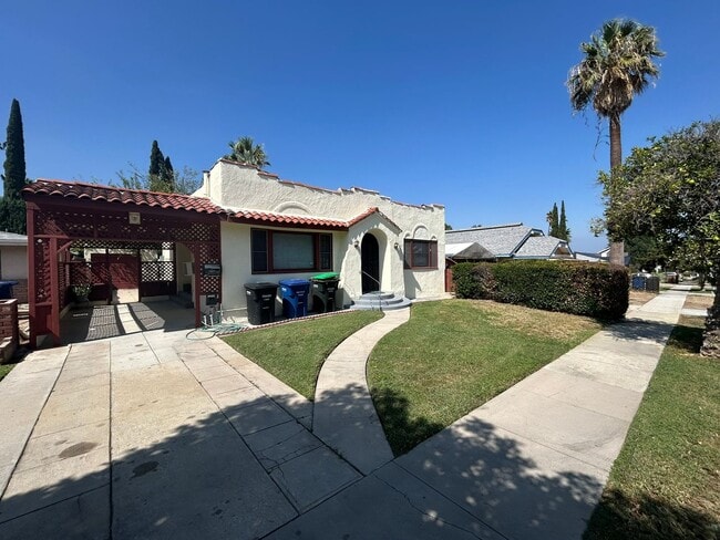 property at 11066 Evans St