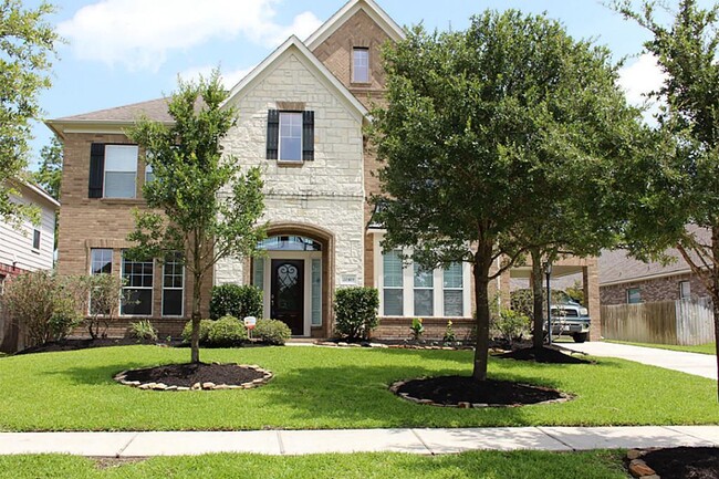 property at 20419 Windrose Bend Dr