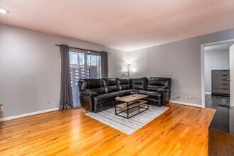 3501 Roswell Rd in Atlanta, GA - Building Photo - Building Photo