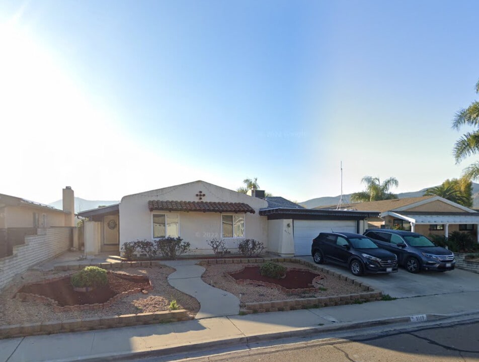 9119 Inverness Rd in Santee, CA - Building Photo