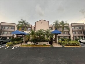 9783 N Belfort Cir in Tamarac, FL - Foto de edificio - Building Photo