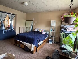 325 Main St, Unit 2 in Medford, MA - Building Photo