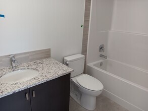 40 Edith Mews NW in Calgary, AB - Building Photo - Building Photo