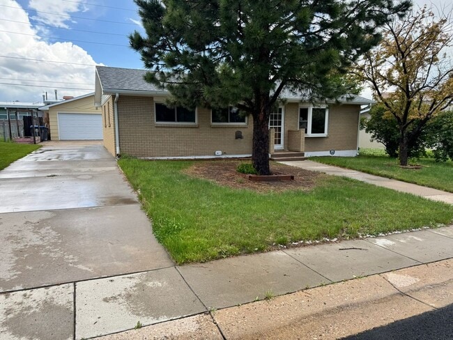 property at 651 Creighton St