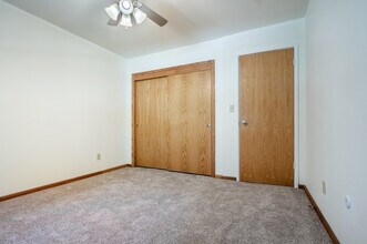 Parkview Apartments in Madison, WI - Foto de edificio - Interior Photo