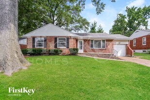 1129 Jennings Station Rd in St. Louis, MO - Building Photo