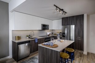 Arabelle Riverwalk in Tampa, FL - Building Photo