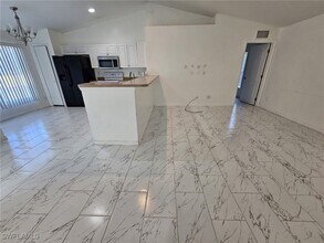 3005 40th St W in Lehigh Acres, FL - Building Photo - Building Photo
