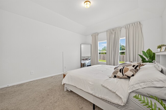 property at 13927 Katlin Rd