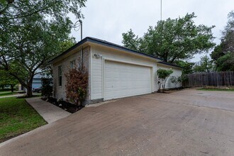 1707 Dublin Dr in Leander, TX - Building Photo - Building Photo