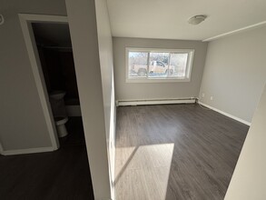 44 River Rd in Halifax, NS - Building Photo - Building Photo