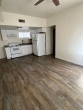 Fontana Apartments East in Tucson, AZ - Foto de edificio - Building Photo