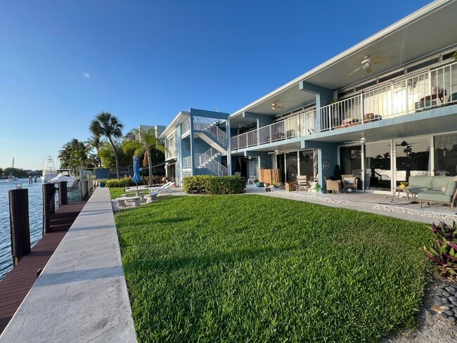 55 NE Spanish Trail in Boca Raton, FL - Building Photo - Building Photo