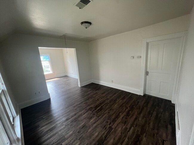 922 S 74th St in West Allis, WI - Building Photo - Building Photo