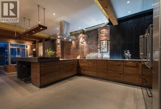 1155 Mainland St in Vancouver, BC - Building Photo - Building Photo