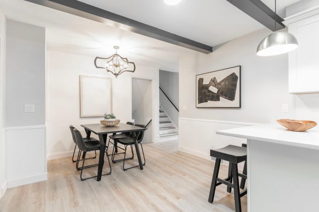 9919 brookside in Minneapolis, MN - Building Photo - Building Photo