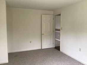 2488 Falling Spring Rd in Chambersburg, PA - Building Photo - Building Photo