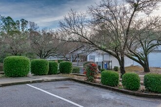 100 Brighton Hl Cir in Columbia, SC - Building Photo - Building Photo