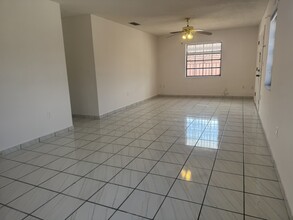 3160 SW 26th St in Miami, FL - Building Photo - Building Photo