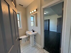 7730 S Cornell Ave in Chicago, IL - Building Photo - Building Photo