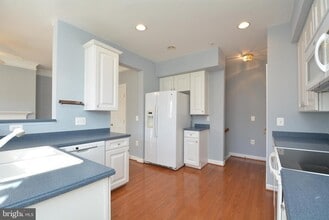 13640 Salk St in Herndon, VA - Building Photo - Building Photo