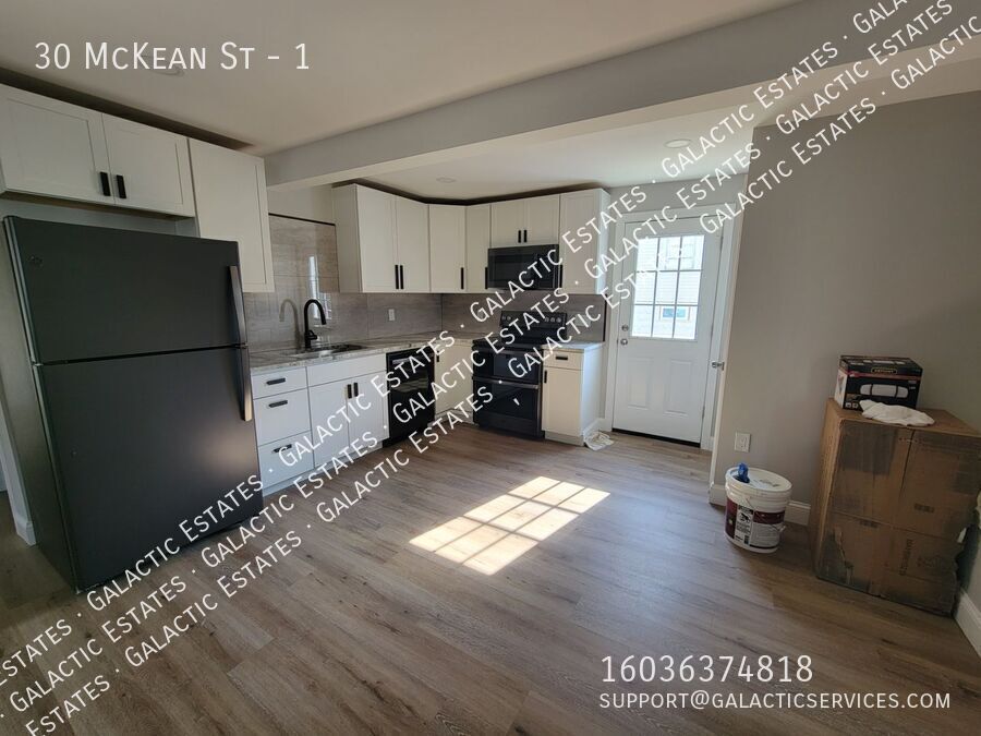 30 McKean St in Nashua, NH - Building Photo
