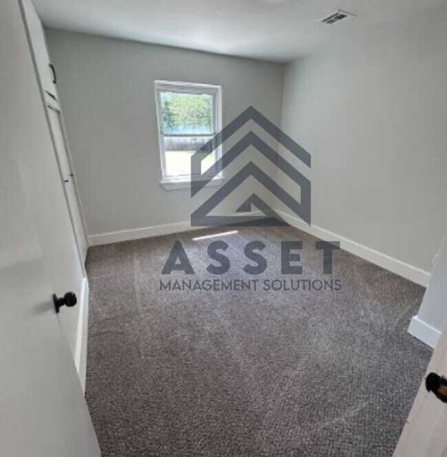 2116 Westchester Dr in The Village, OK - Building Photo - Building Photo