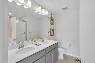 2843 Narcoossee Cmns Wy in St. Cloud, FL - Building Photo - Building Photo