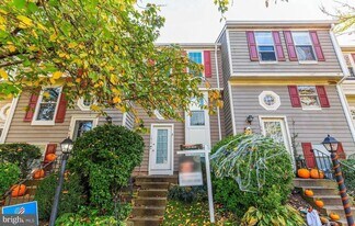 1679 Fieldthorn Dr in Reston, VA - Building Photo