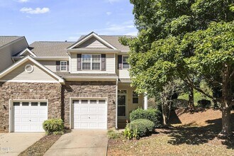 102 Jamison Woods Ln in Apex, NC - Foto de edificio - Building Photo