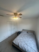 1902 SE 4th St in Grand Prairie, TX - Foto de edificio - Building Photo