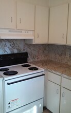 1002 Holton Ave, Unit Shalimar Rentaals in Fort Walton Beach, FL - Building Photo - Building Photo