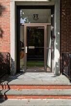 57 Harvard Ave in Brookline, MA - Building Photo - Building Photo