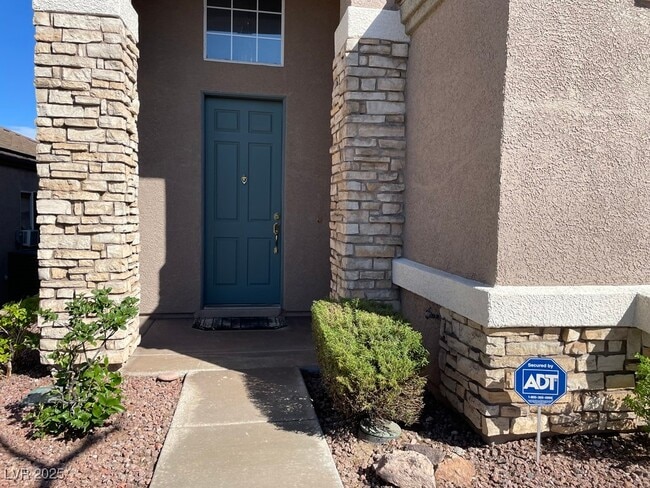 property at 170 Arches Ct