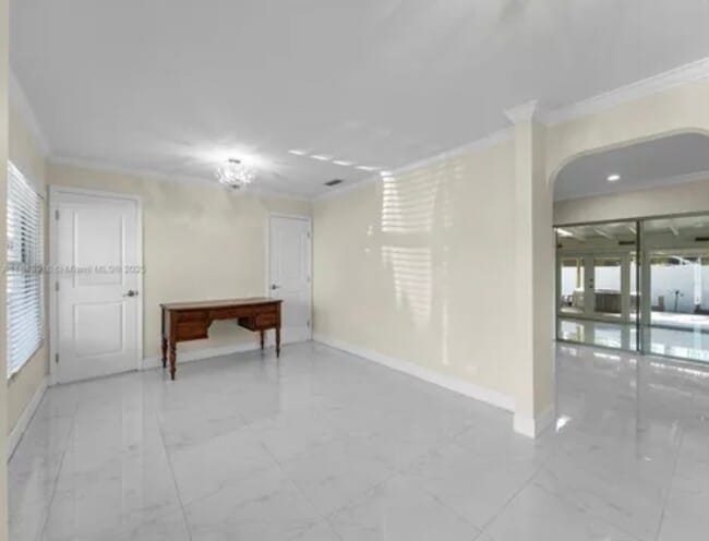 1705 SW 102nd Ct, Unit 1 in Miami, FL - Foto de edificio - Building Photo