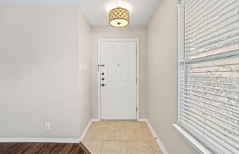 8342 Shooting Quail in San Antonio, TX - Building Photo - Building Photo