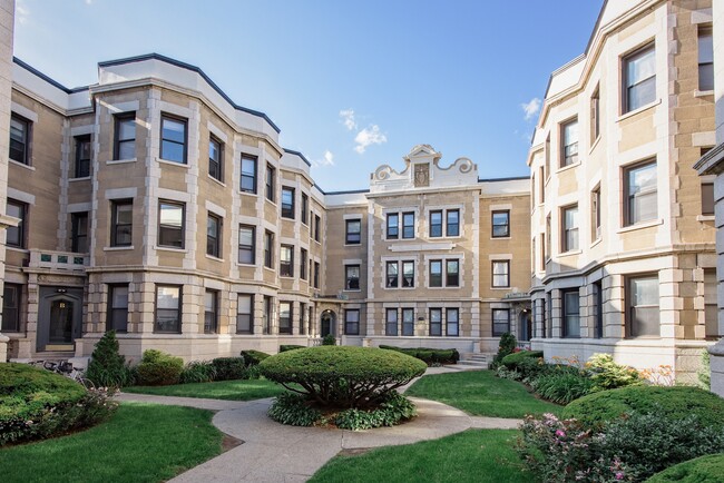 Gardner Court Apartments