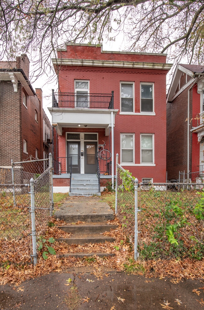 5875 Washington, 2nd FL