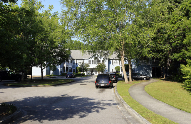 Harbor Apartments in Charleston, SC - Building Photo - Building Photo