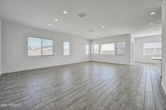 14913 W Cottontail Ln in Surprise, AZ - Building Photo - Building Photo