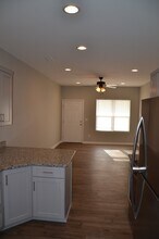 2265 9th Ave Pl NE in Hickory, NC - Building Photo - Building Photo