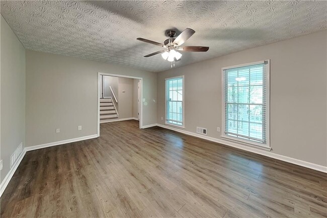 211 Powder Mill Dr in Dallas, GA - Building Photo - Building Photo