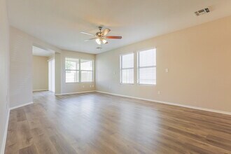 2300 E Gleneagle Dr in Chandler, AZ - Building Photo - Building Photo